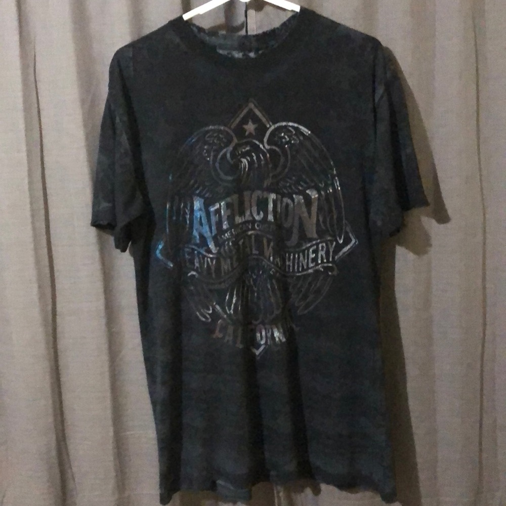 Men’ Affliction shirt